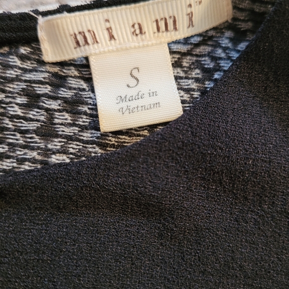 EUC Miami Size Small Black and Gray Women's Dress V Neck Cap Sleeve Zip Back - Picture 8 of 10